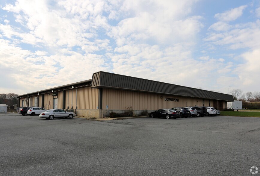 1196 S Little Creek Rd, Dover, DE à louer - Photo de l’immeuble – Image 2 sur 4