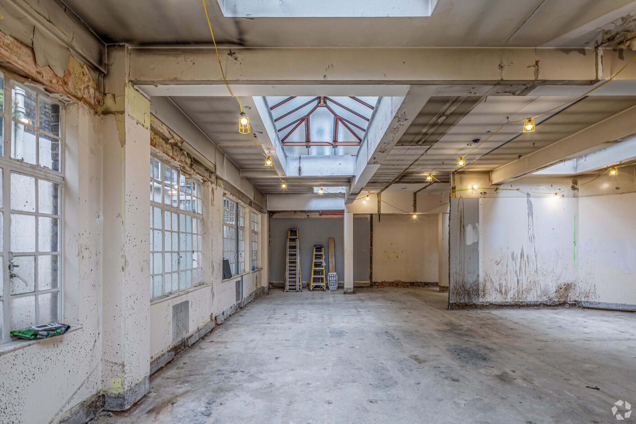 22 Upper Woburn Pl, Londres à louer Photo intérieure– Image 1 sur 7