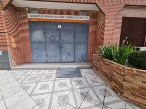 Local commercial dans Valdemoro, Madrid à louer Photo de la construction– Image 2 sur 5