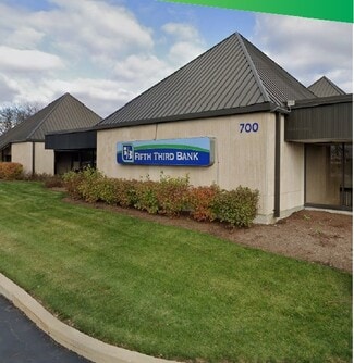 Plus de détails pour 700 S Randall Rd, St Charles, IL - Local commercial à louer