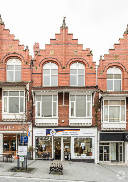 15-17 Station Rd, Colwyn Bay à louer - Photo principale – Image 1 sur 2