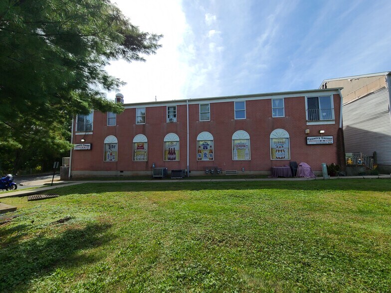 340 S Branch Rd, Hillsborough, NJ à louer - Photo de l’immeuble – Image 2 sur 16