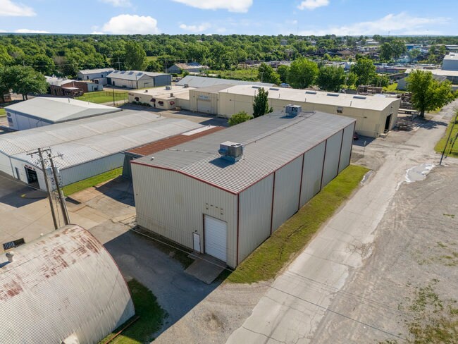 1004 N Victor Ave, Tulsa, OK à louer - Photo de l’immeuble – Image 3 sur 23