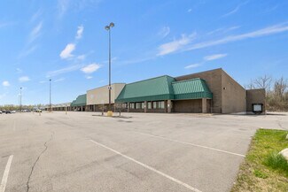 Plus de détails pour 6100-6180 St. Lawrence Centre, Massena, NY - Local commercial à vendre