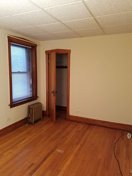1942 Elmwood Ave, Berwyn, IL à vendre - Photo de l’immeuble – Image 2 sur 8