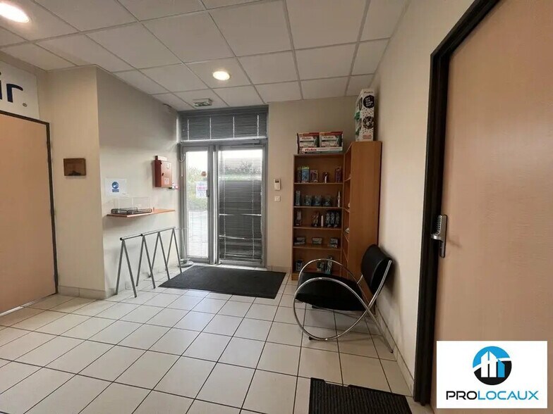 Bureau dans Beauvais à vendre - Photo de l’immeuble – Image 3 sur 12