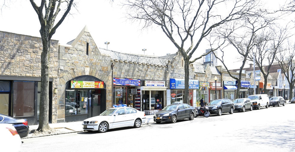 93 Gramatan Ave, Mount Vernon, NY à louer - Photo principale – Image 1 sur 4