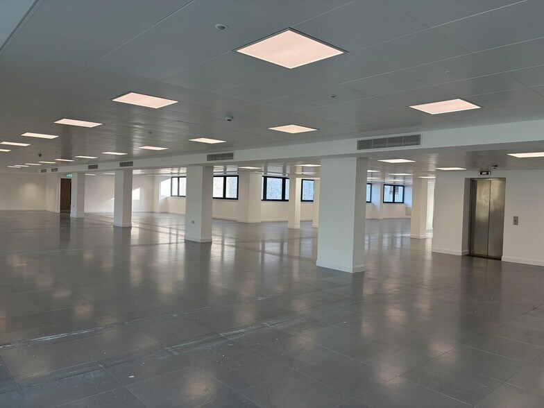 151 West George St, Glasgow à louer - Photo de l’immeuble – Image 3 sur 12