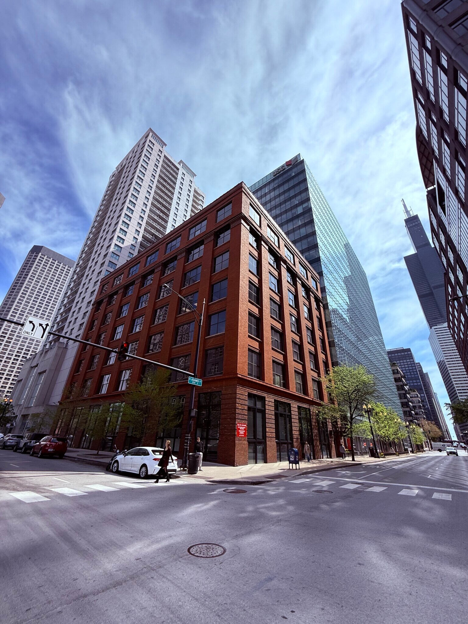 566 W Adams St, Chicago, IL à louer Photo principale– Image 1 sur 21