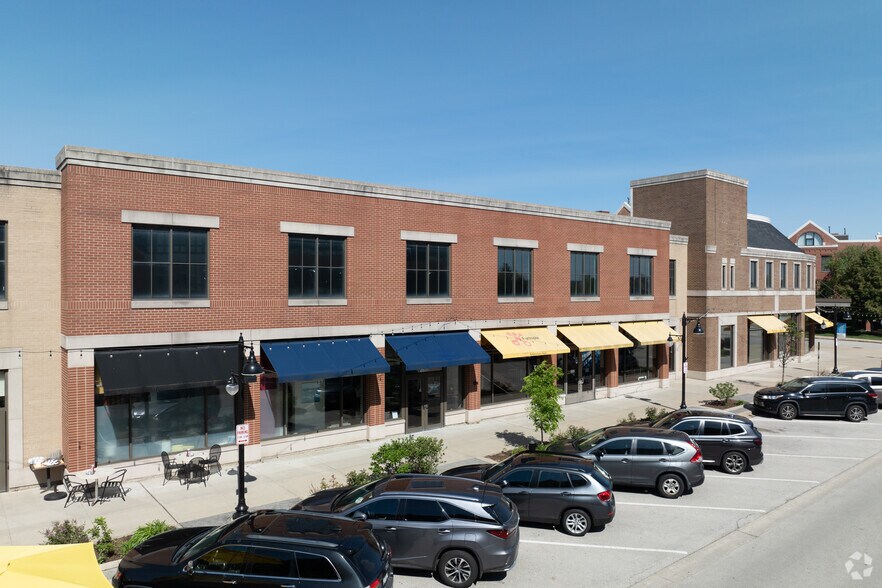 2000-2050 Tower Dr, Glenview, IL à vendre - Photo de l’immeuble – Image 3 sur 8