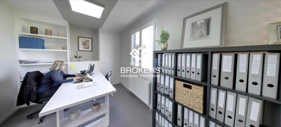 Bureau dans Montagnat à vendre - Photo de l’immeuble – Image 3 sur 5