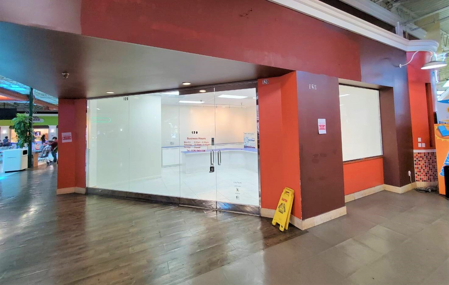 8118-8168 Garvey Ave, Rosemead, CA à louer Photo intérieure– Image 1 sur 7