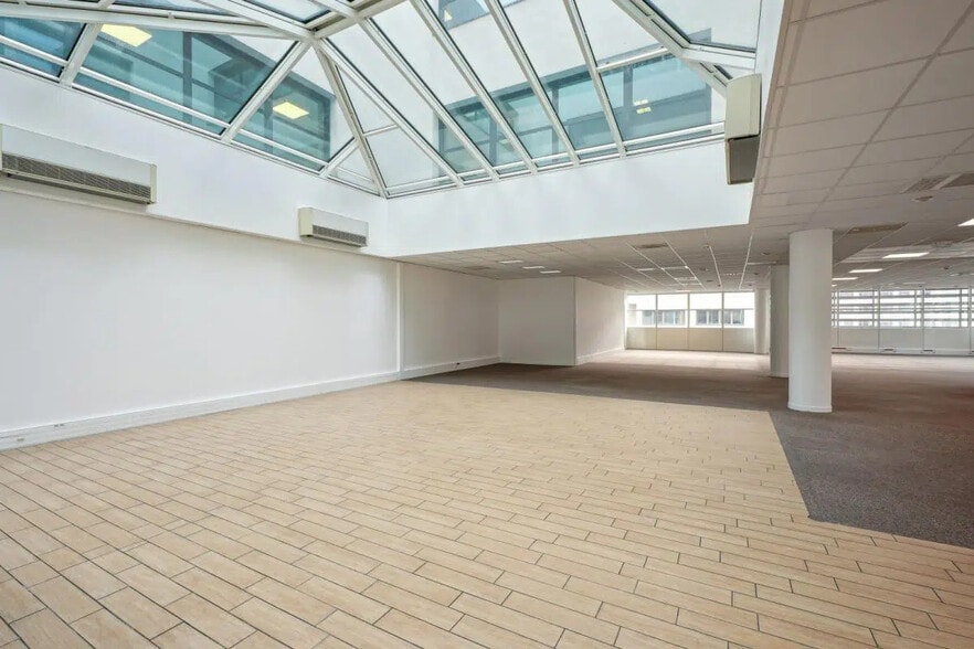 60 Avenue Rockefeller, Lyon à louer - Photo de l’immeuble – Image 2 sur 12