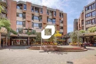Plus de détails pour 8 Place De La Fontaine, Cergy - Bureau à vendre