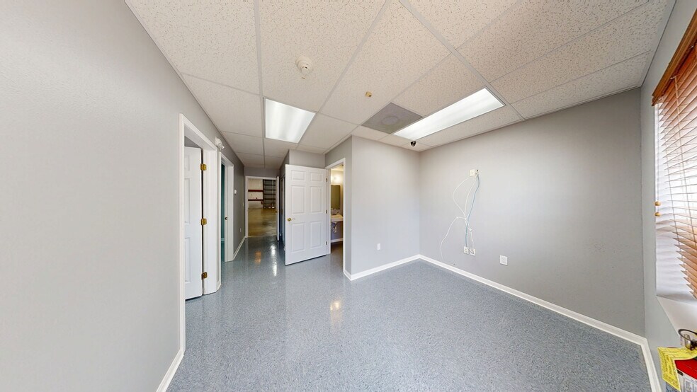 6771 Whitfield Industrial Ave, Sarasota, FL à louer - Numérisation 3D Matterport – Image 2 sur 14