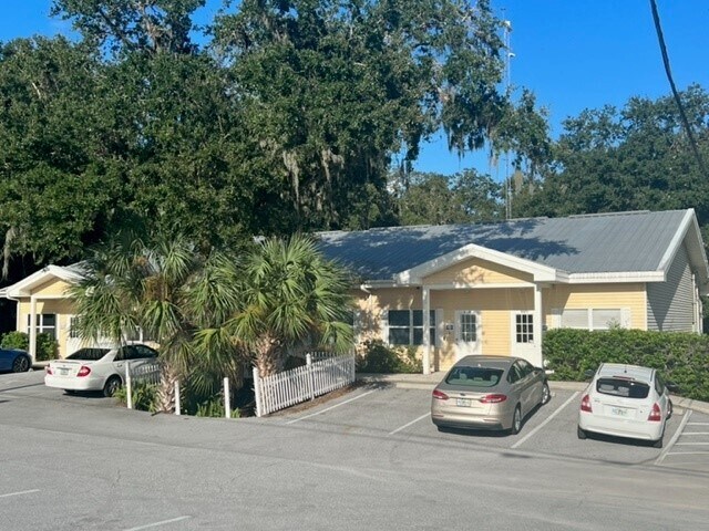 6616-6636 Rowan Rd, New Port Richey, FL à louer - Photo de l’immeuble – Image 3 sur 11