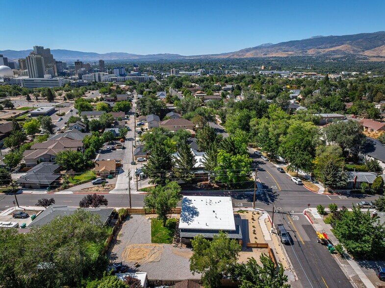 1104 Ralston St, Reno, NV à vendre - Photo de l’immeuble – Image 2 sur 49