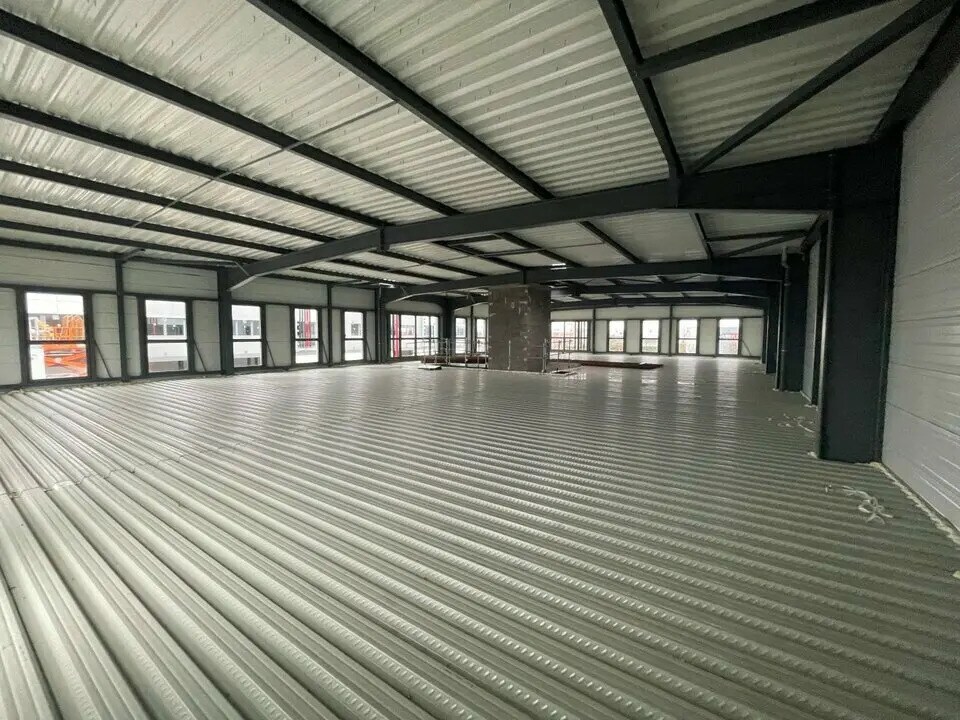 Bureau dans Vaulx-en-Velin à louer Photo intérieure– Image 1 sur 11