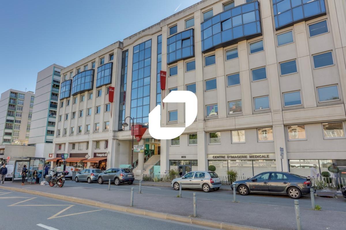 855 Avenue Roger Salengro, Chaville à louer Photo de l’immeuble– Image 1 sur 21