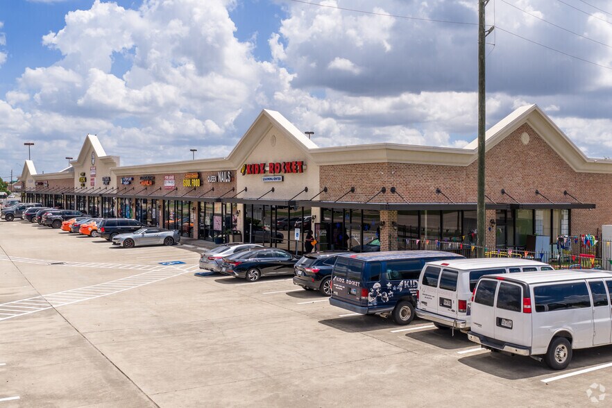 15015 Westheimer Rd, Houston, TX à louer - Photo de l’immeuble – Image 1 sur 13