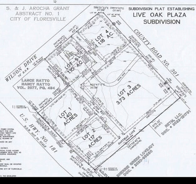 208 Live Oak Way, Floresville, TX à vendre - Photo de l’immeuble – Image 3 sur 22