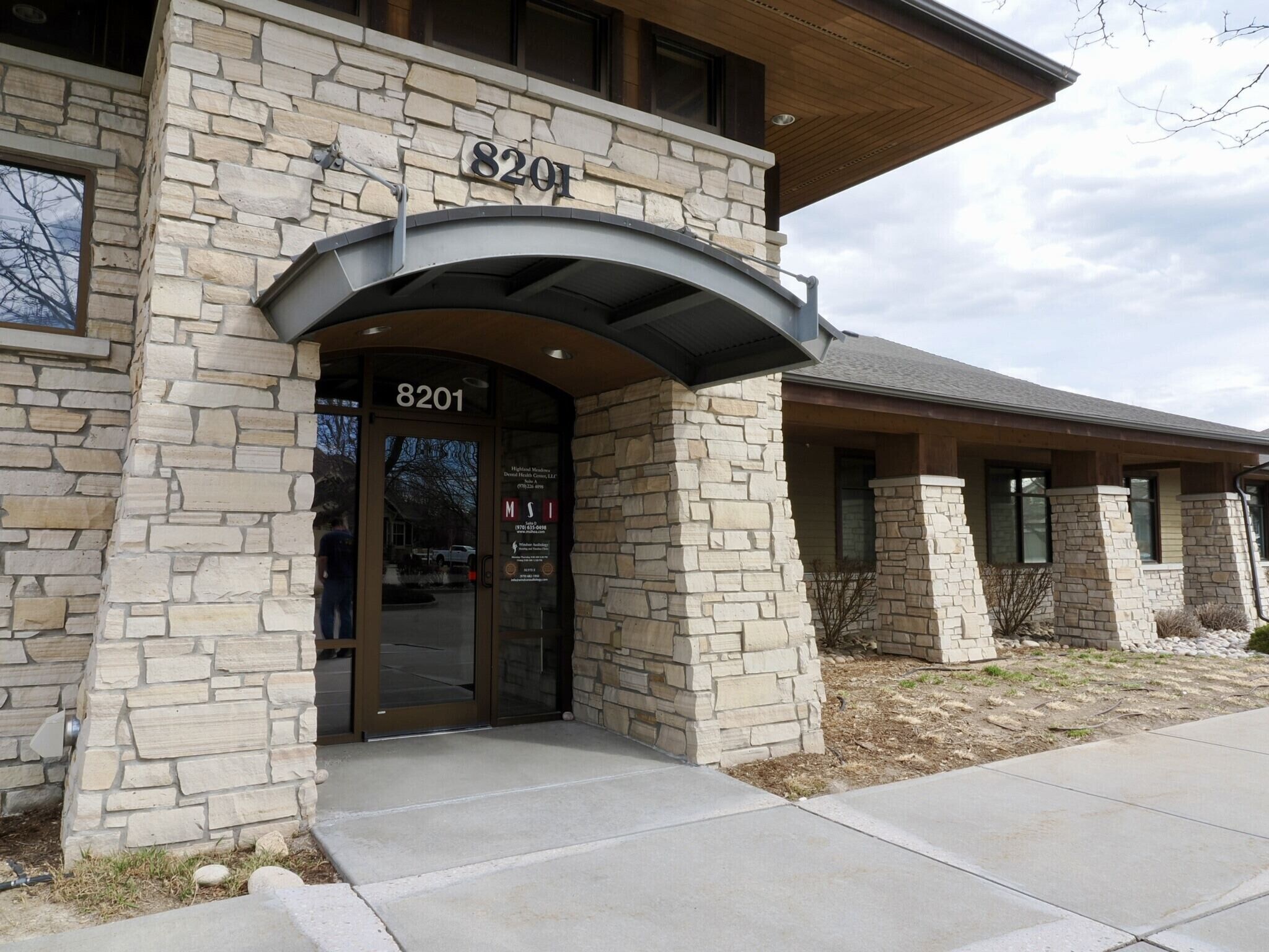 8201 Spinnaker Bay Dr, Windsor, CO à louer Photo de l’immeuble– Image 1 sur 6