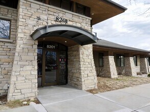 8201 Spinnaker Bay Dr, Windsor, CO à louer Photo de l’immeuble– Image 1 sur 6