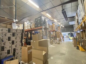 Industriel/Logistique dans Chassieu à louer Photo intérieure– Image 1 sur 11