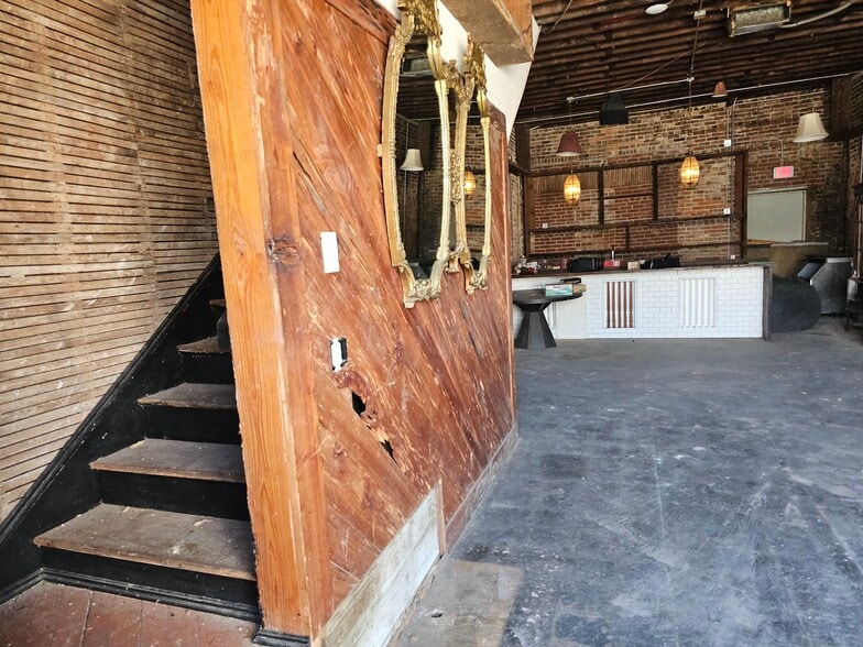 112 E Forsyth St, Jacksonville, FL à vendre - Photo intérieure – Image 2 sur 5