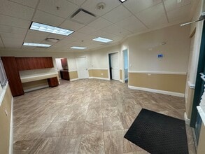 1207-1251 Sarasota Center Blvd, Sarasota, FL à louer Photo intérieure– Image 1 sur 6