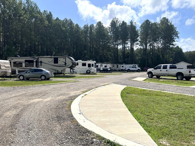 905 Pelican Rd, Shepherd, TX à vendre - Photo de l’immeuble – Image 2 sur 14
