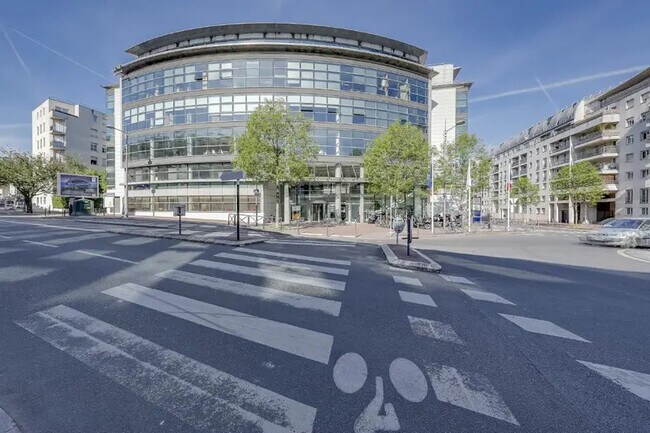 Plus de détails pour 2 Rue De Paris, Meudon - Bureau, Industriel/Logistique à louer