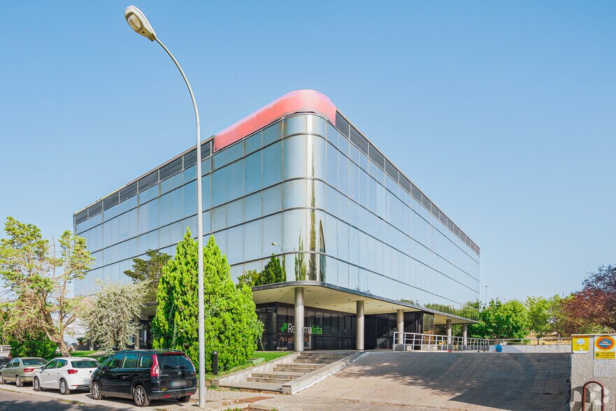 Bureau dans Villaviciosa de Odón, Madrid à vendre - Photo principale – Image 1 sur 3