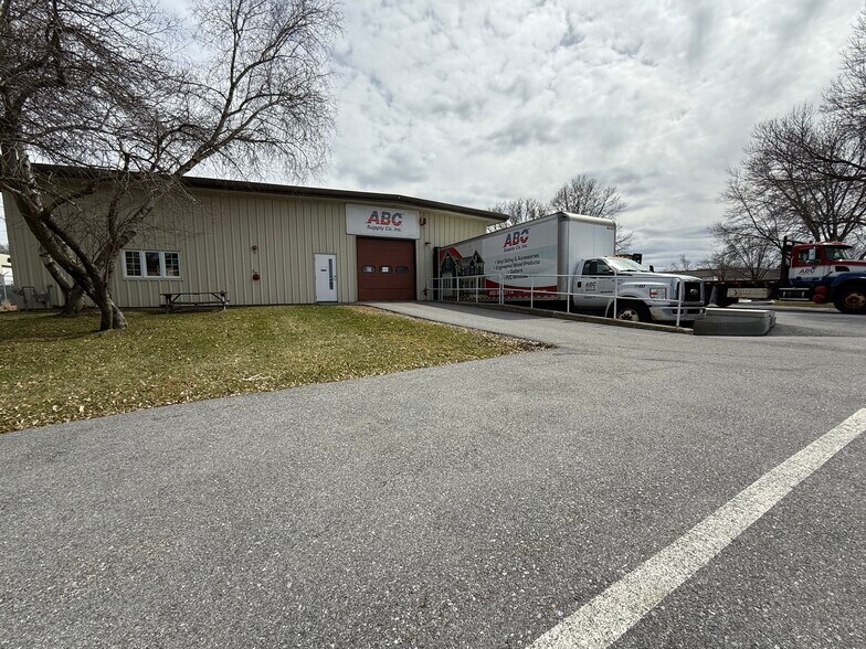 402 Boyer Cir, Williston, VT à louer - Photo principale – Image 1 sur 4