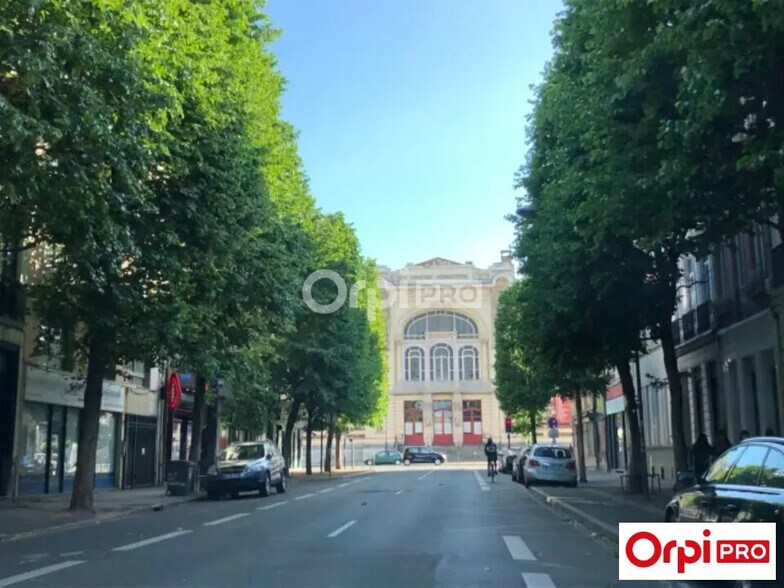 Bureau dans Lille à louer - Photo de l’immeuble – Image 2 sur 10