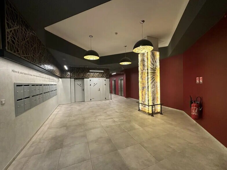 Bureau dans Strasbourg à vendre - Hall d’entrée – Image 2 sur 9