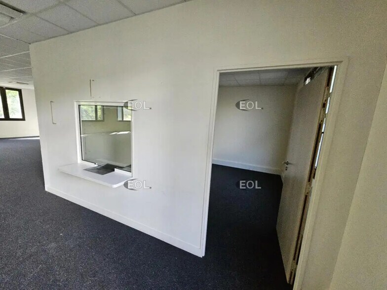 Bureau dans Créteil à louer - Photo de l’immeuble – Image 3 sur 3