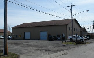 Plus de détails pour 203 Bagg St, East Syracuse, NY - Local d'activités à louer