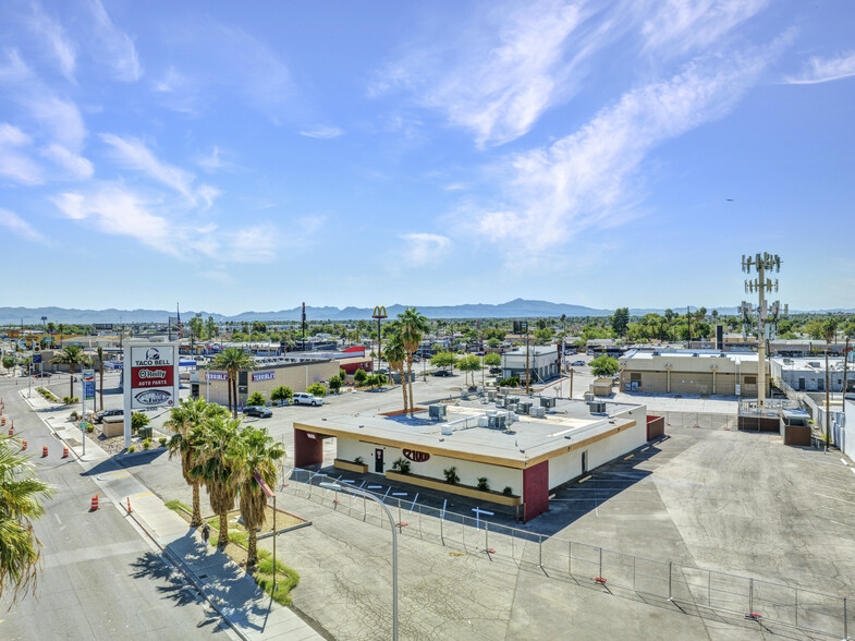 2100 Fremont St, Las Vegas, NV à louer - Photo de l’immeuble – Image 1 sur 11