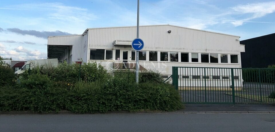 Industriel/Logistique dans Fretin à louer - Photo de l’immeuble – Image 2 sur 3