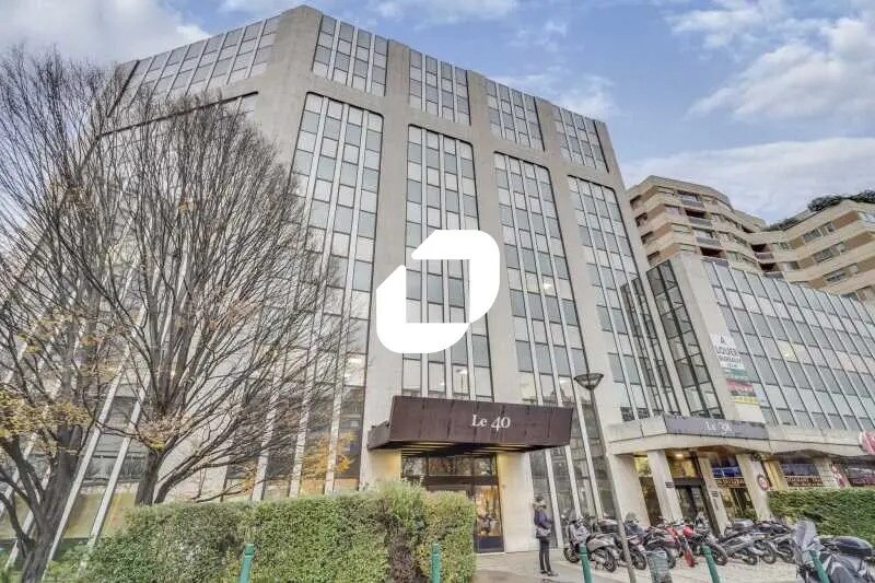 Bureau dans Suresnes à vendre - Photo de l’immeuble – Image 1 sur 6