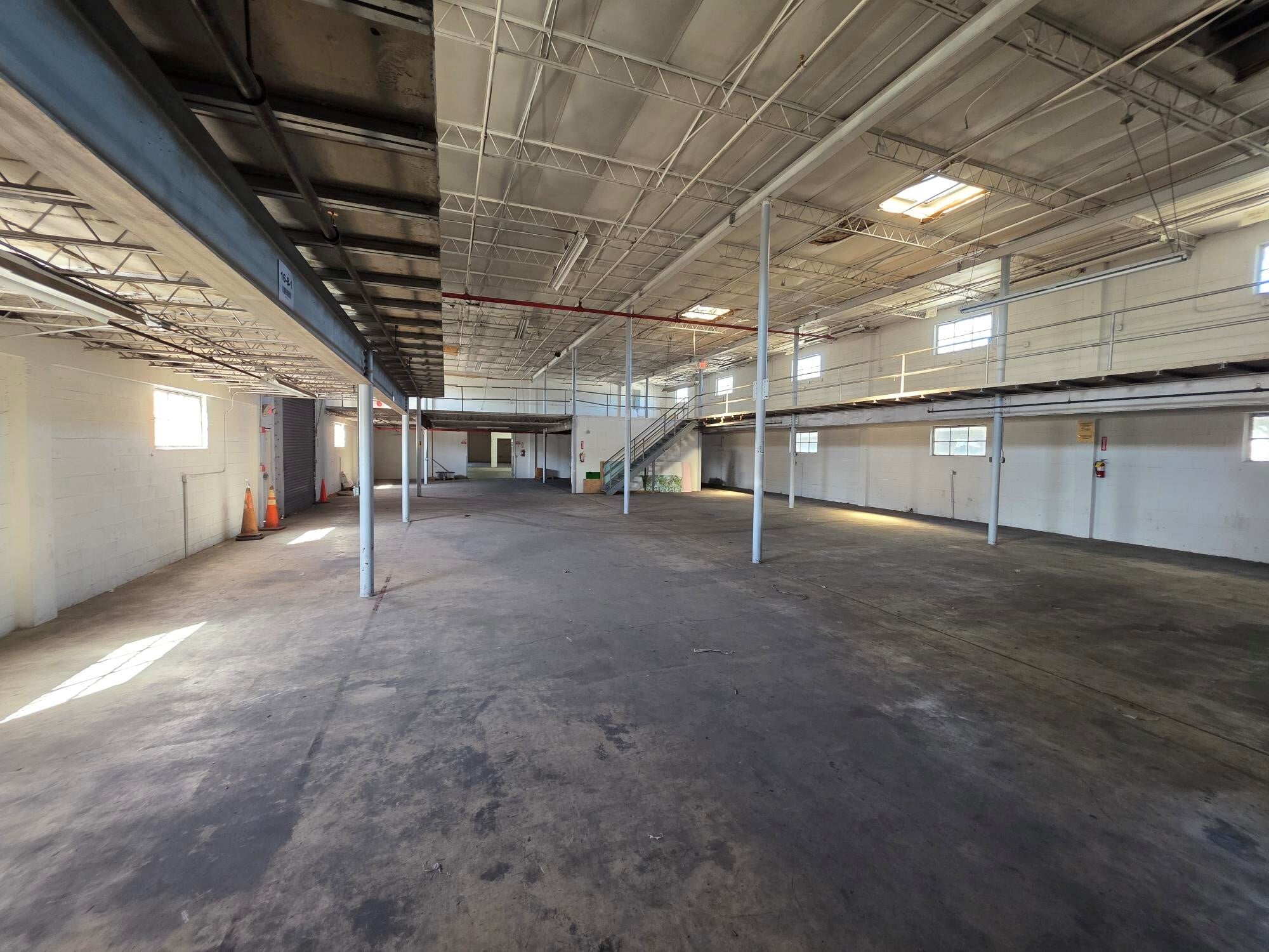 3520 NW 46th St, Miami, FL à louer Photo intérieure– Image 1 sur 2