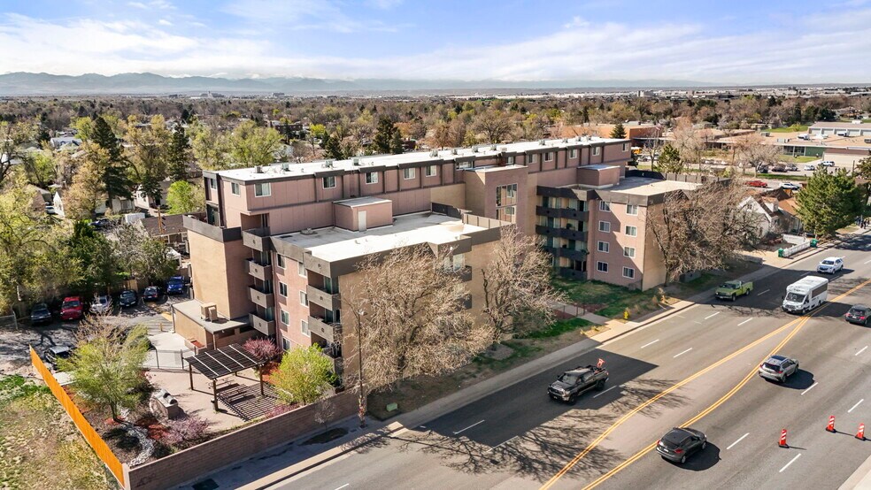 1945 N Peoria St, Aurora, CO à vendre - Photo de l’immeuble – Image 2 sur 19