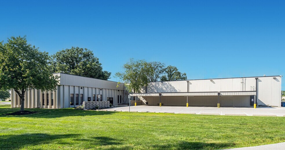 8501 Moller Rd, Indianapolis, IN à louer - Photo de l’immeuble – Image 2 sur 5