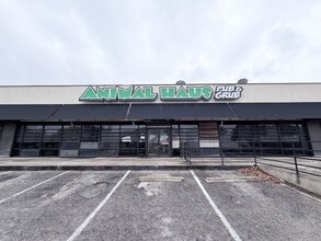 1305 SW Loop 410, San Antonio, TX à louer Photo intérieure– Image 1 sur 8