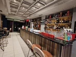 Local commercial dans Barcelone, Barcelona à louer Photo intérieure– Image 2 sur 16