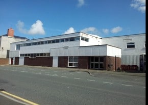 95 Robert St, Milford Haven DYF - Immobilier d'entreprise