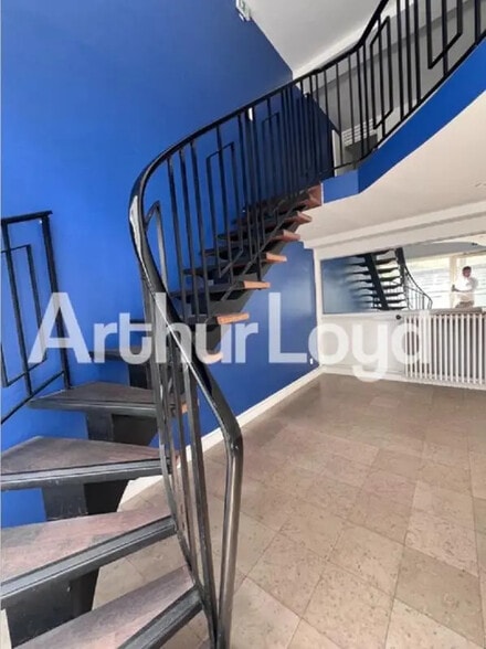 Bureau dans Caen à louer - Photo de l’immeuble – Image 3 sur 6