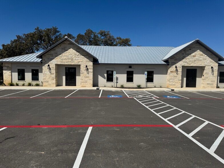 9819 Huebner Rd, San Antonio, TX à vendre - Photo principale – Image 1 sur 5