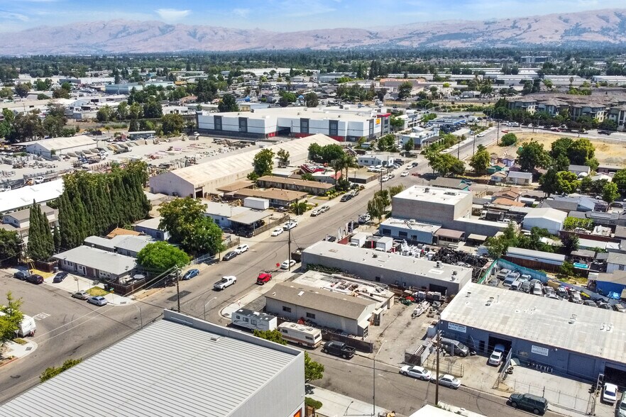502 Horning St, San Jose, CA à vendre - Photo de l’immeuble – Image 3 sur 18